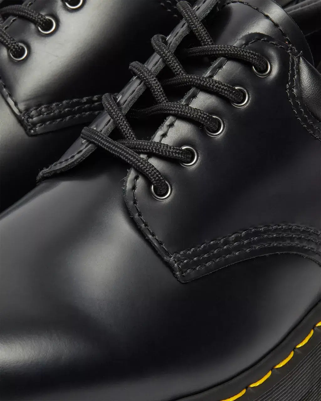 Dr. Martens 8053 lædersko med platformssål