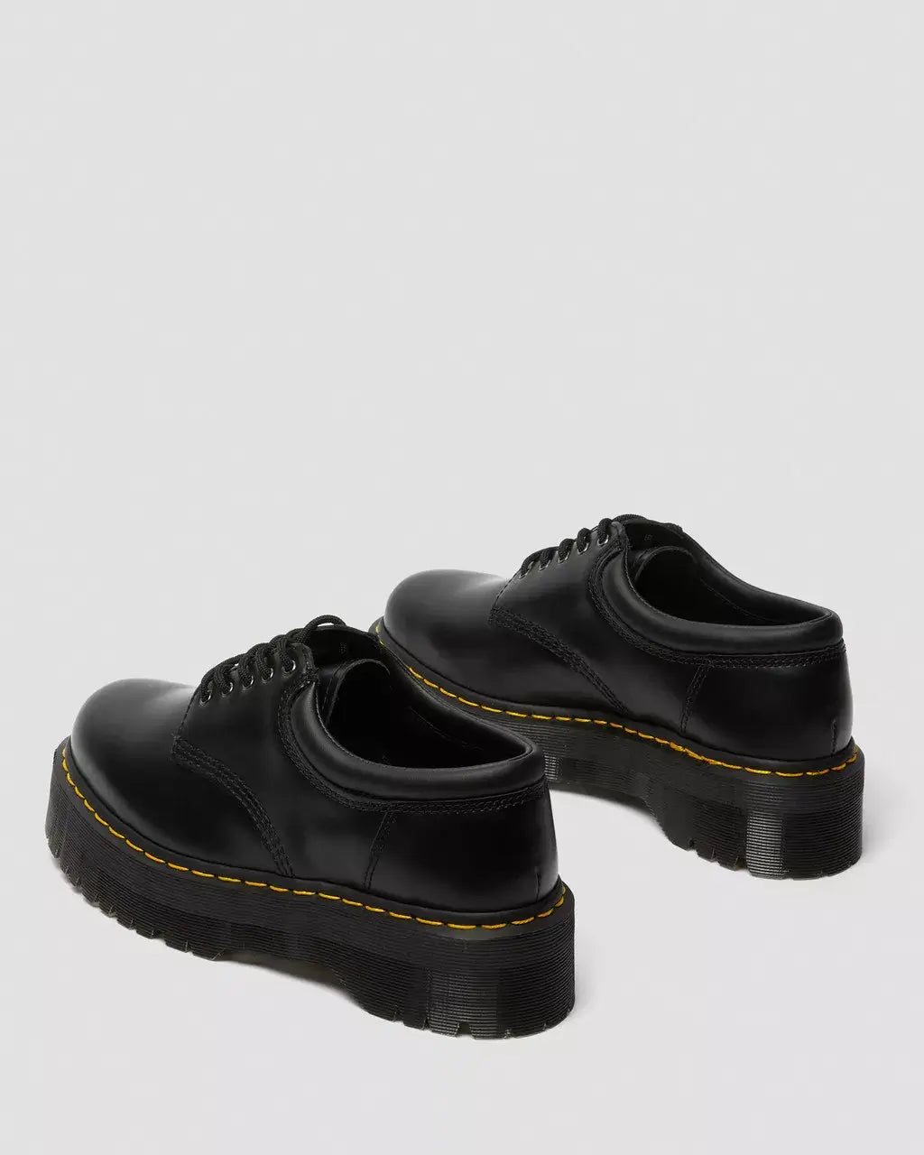 Dr. Martens 8053 lædersko med platformssål