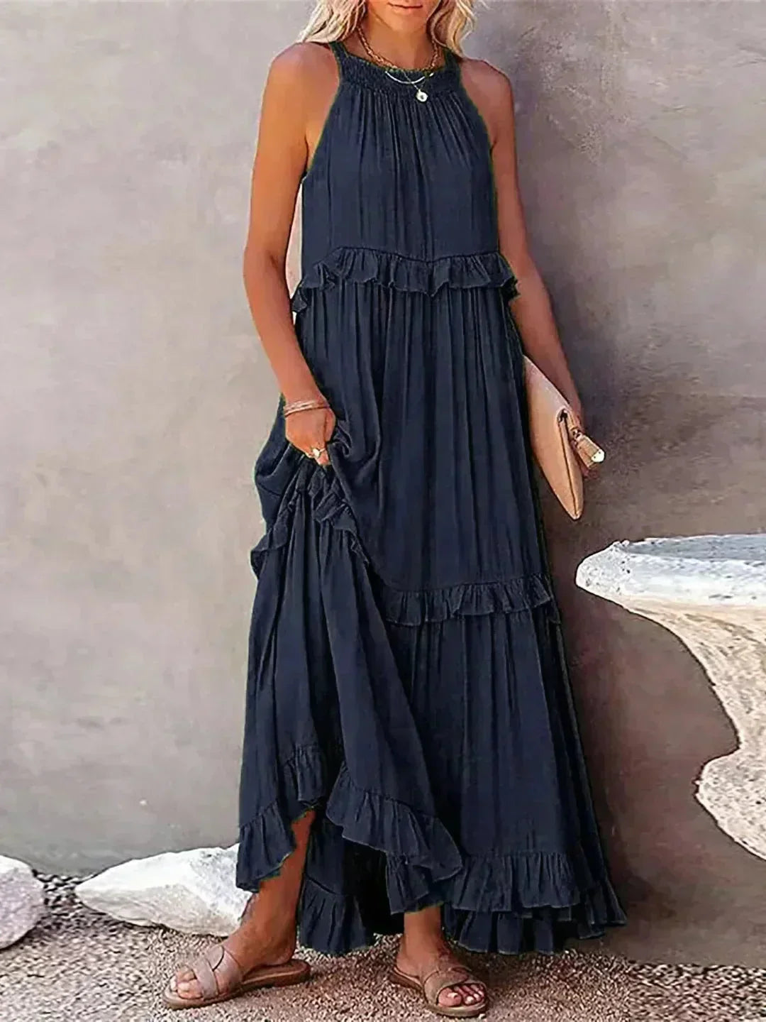 Sleeveless women's Maxi dress with layered ruffles