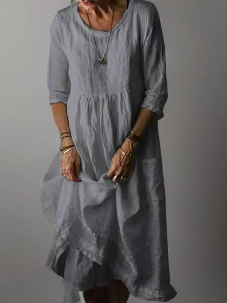Women's Maxi dress with ruffles, V-neck and 3/4 sleeves