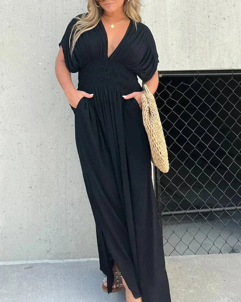 Women's flowy Maxi dress V-neck short sleeves