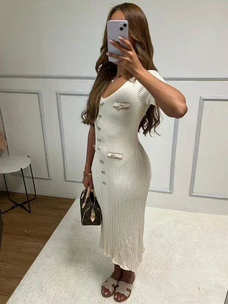 Maxi dress for women with buttons and V-neck