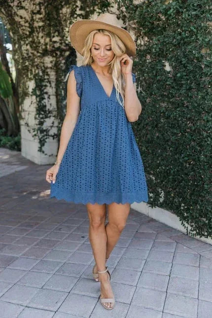 Mini dress women sleeveless lace with pockets